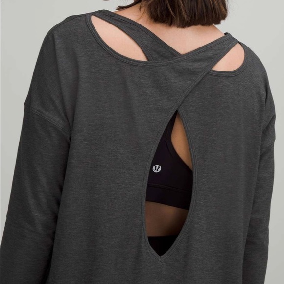 Lululemon Back Into It Long Sleeve tee in heathered black. Size 8. NWOT. - Picture 3 of 7